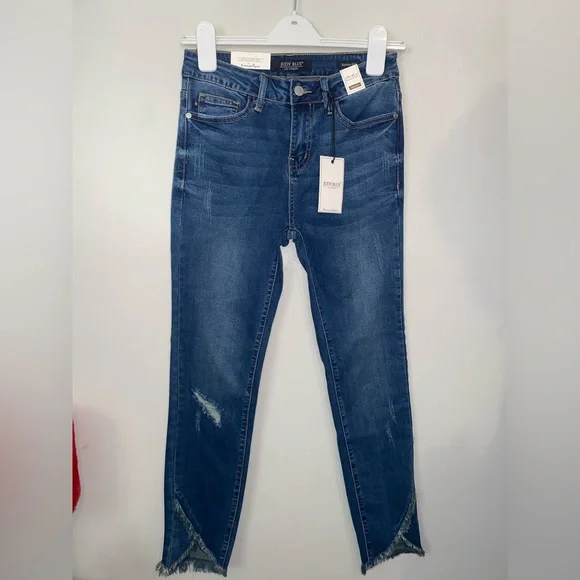 NWT Judy Blue Jeans Womens Size 5/27 Skinny Fit Mid Rise Denim Frayed Tulip Hem - Picture 1 of 11